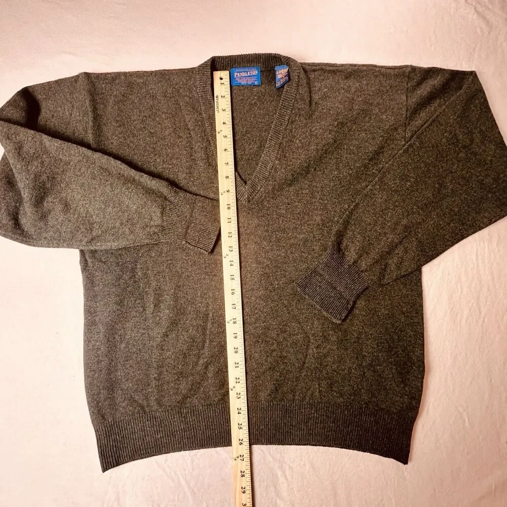 Pendleton 100% Wool Men’s XL Green V Neck Sweater